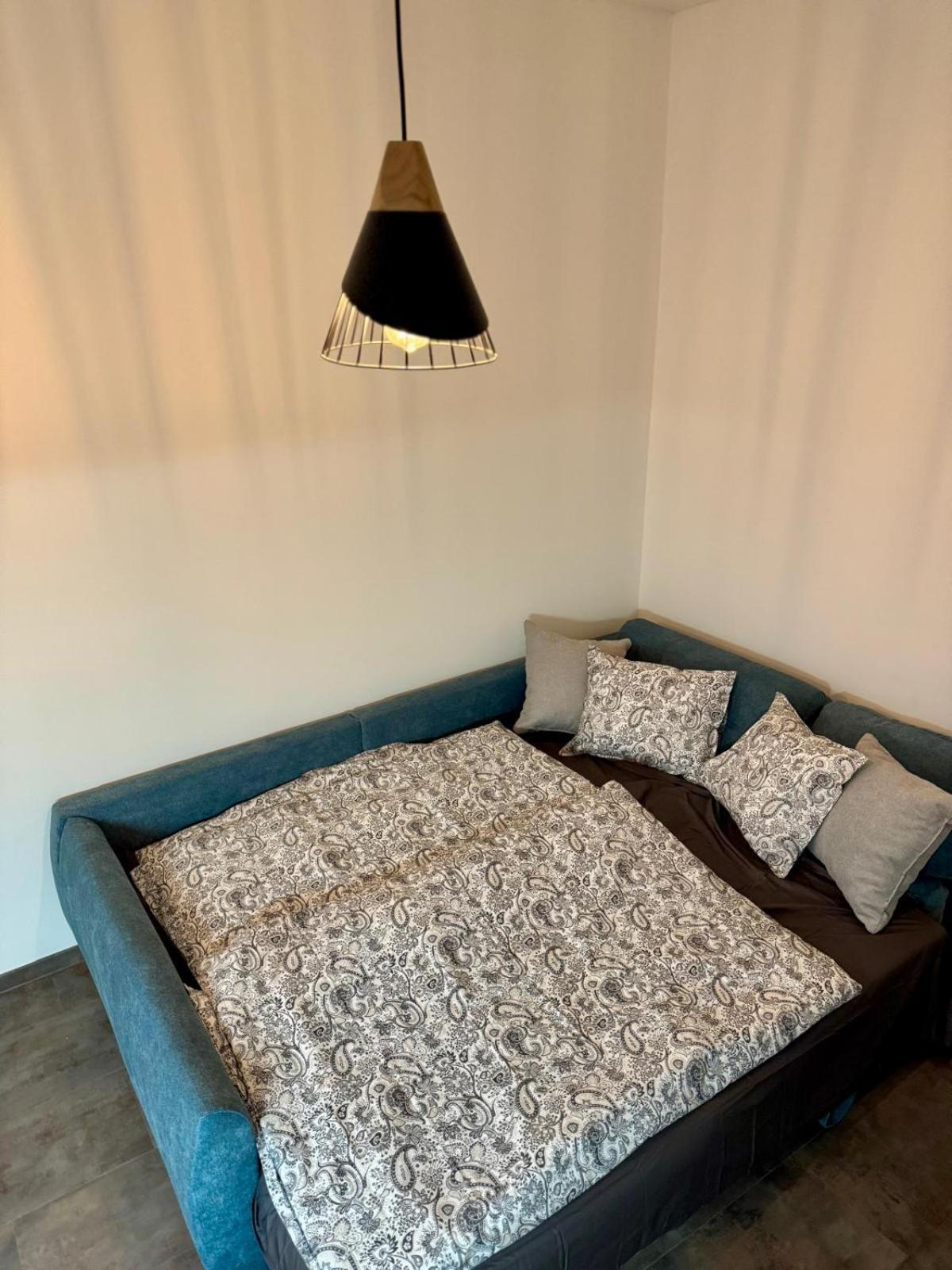 Pearl Bee Deluxe Suites Plzen Ngoại thất bức ảnh