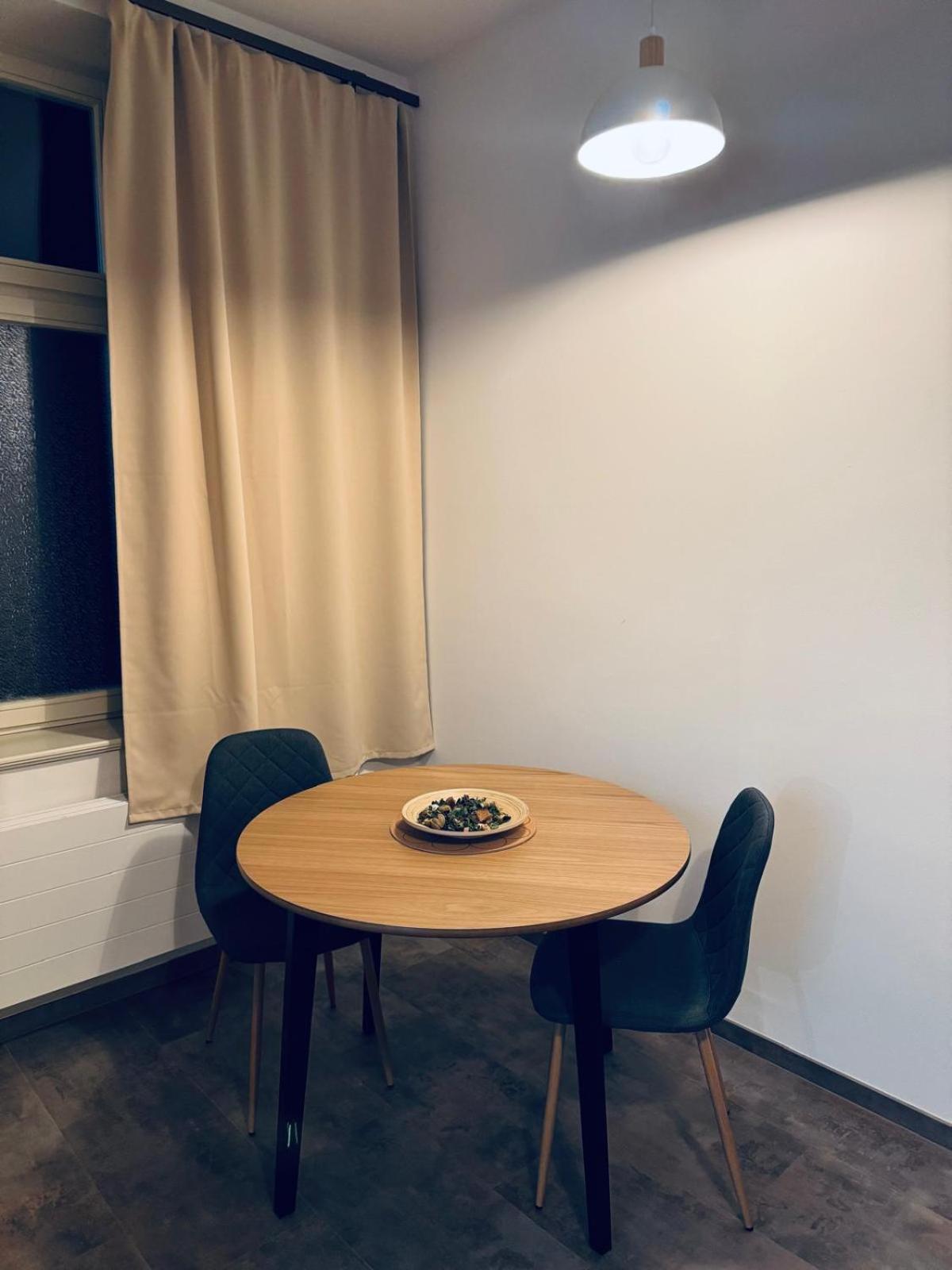 Pearl Bee Deluxe Suites Plzen Ngoại thất bức ảnh