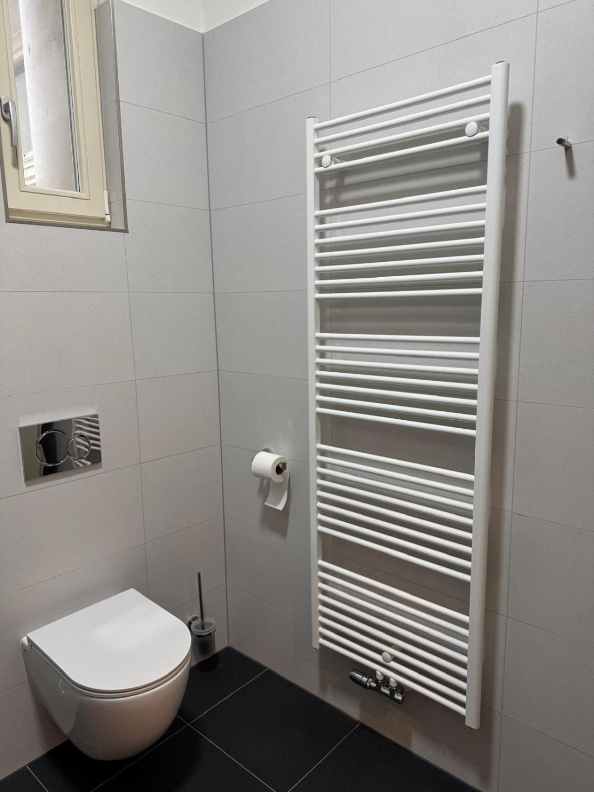 Pearl Bee Deluxe Suites Plzen Ngoại thất bức ảnh