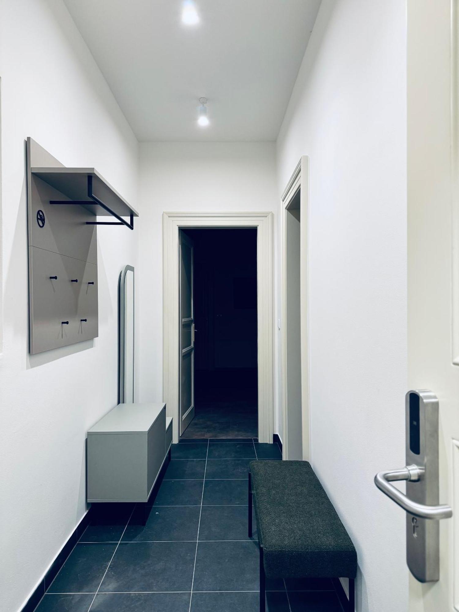 Pearl Bee Deluxe Suites Plzen Ngoại thất bức ảnh