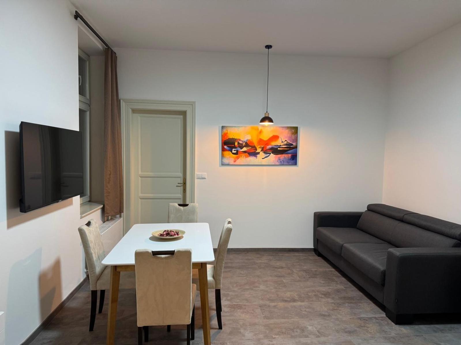 Pearl Bee Deluxe Suites Plzen Ngoại thất bức ảnh