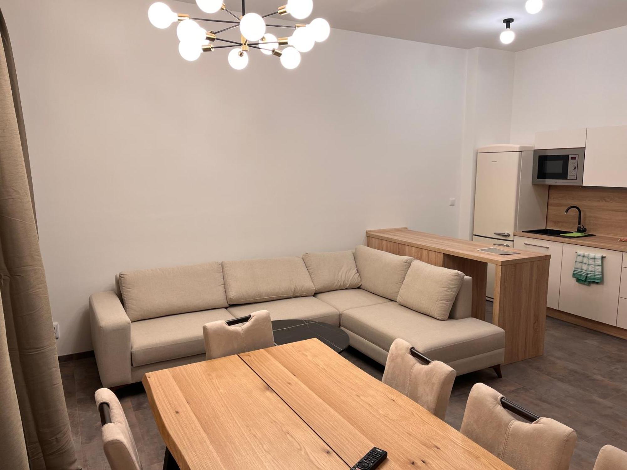 Pearl Bee Deluxe Suites Plzen Ngoại thất bức ảnh